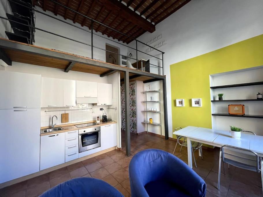 Loft Storico In Pieno Centro! Apartment Livorno Bagian luar foto