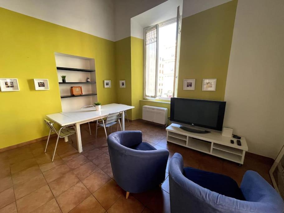 Loft Storico In Pieno Centro! Apartment Livorno Bagian luar foto